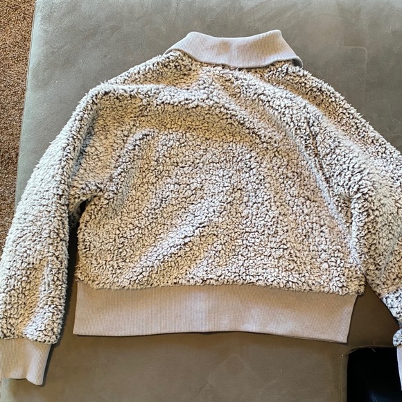 NWOT VS PINK Cropped Sherpa Half Zip - Picture 6 of 10